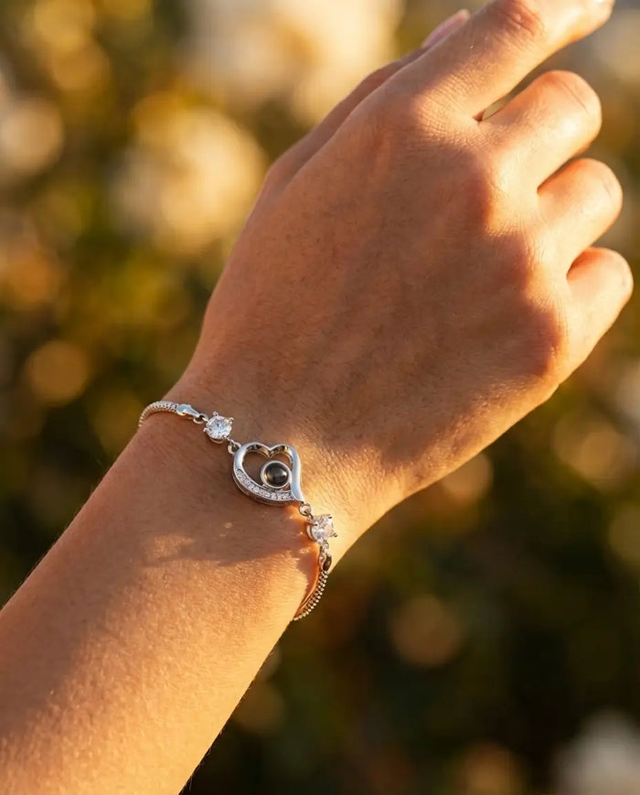 Black vs. White Background Projection Stones: A Comprehensive Analysis