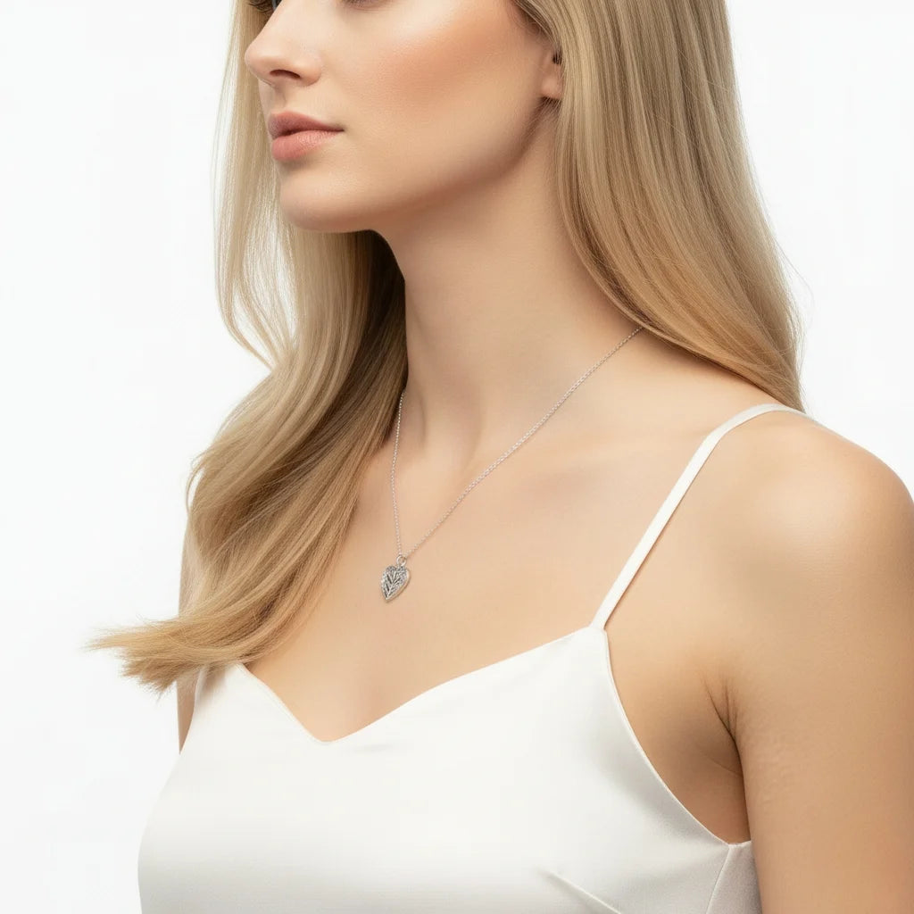 Personalized Angel Wings Photo Locket Necklace with Engraving in 925 Sterling Silver