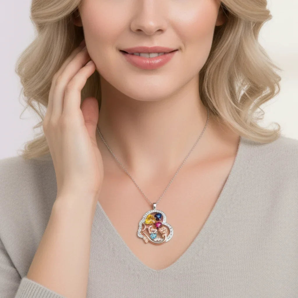 Personalized Heart-Shaped Mom Necklace with Birthstones and Engraved Names