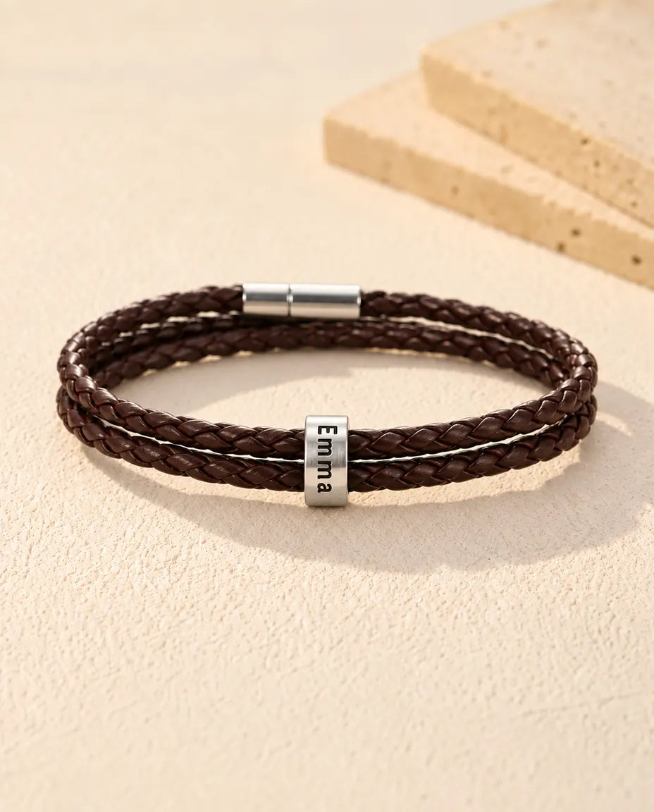 Personalized Men's Leather Bracelet - version with 1 name