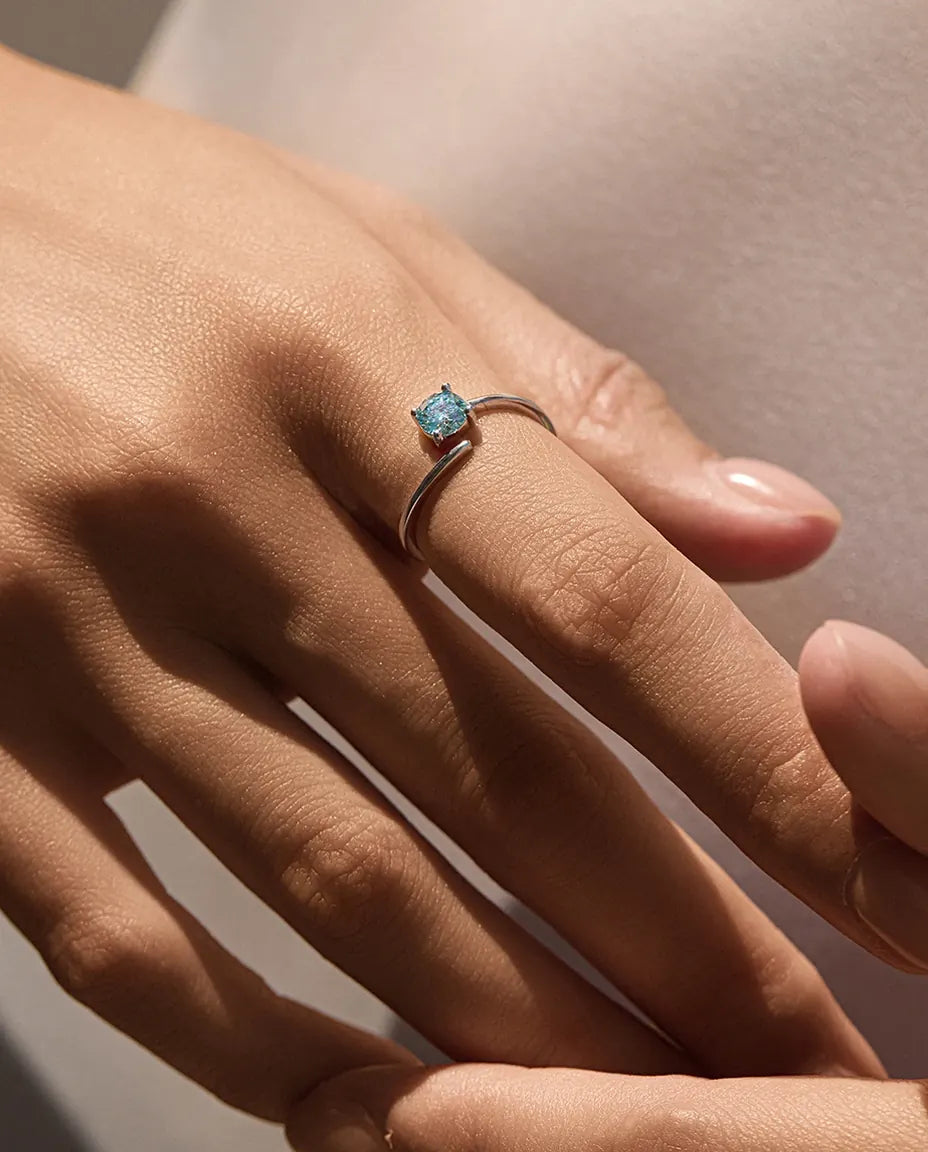 0.5ct round green moissanite adjustable open band solitaire ring in 925 sterling silver
