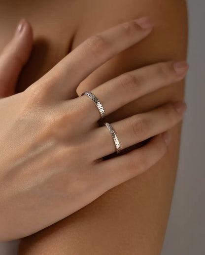 His and hers moissanite couple ring set in 925 sterling silver