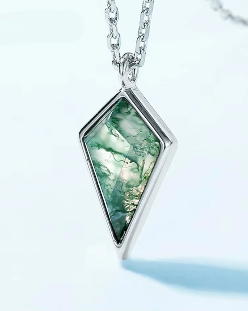 Moss Agate Kite Cut Necklace in Sterling Silver