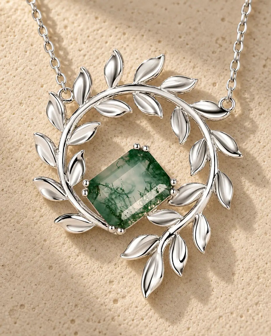 Moss Agate Necklace - close-up of the gemstone