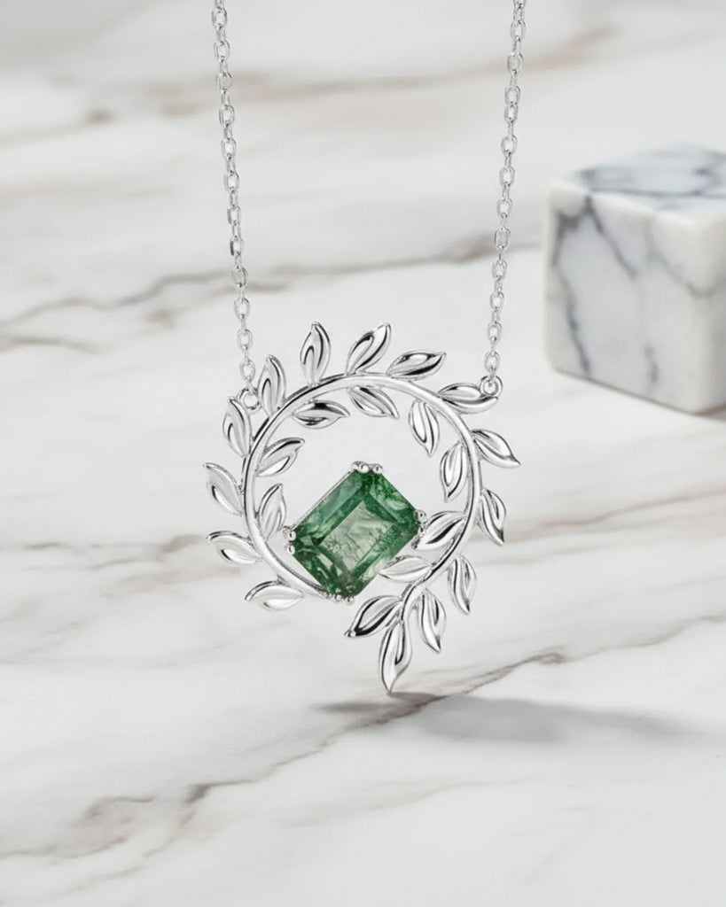 Moss Agate Wreath Pendant Necklace
