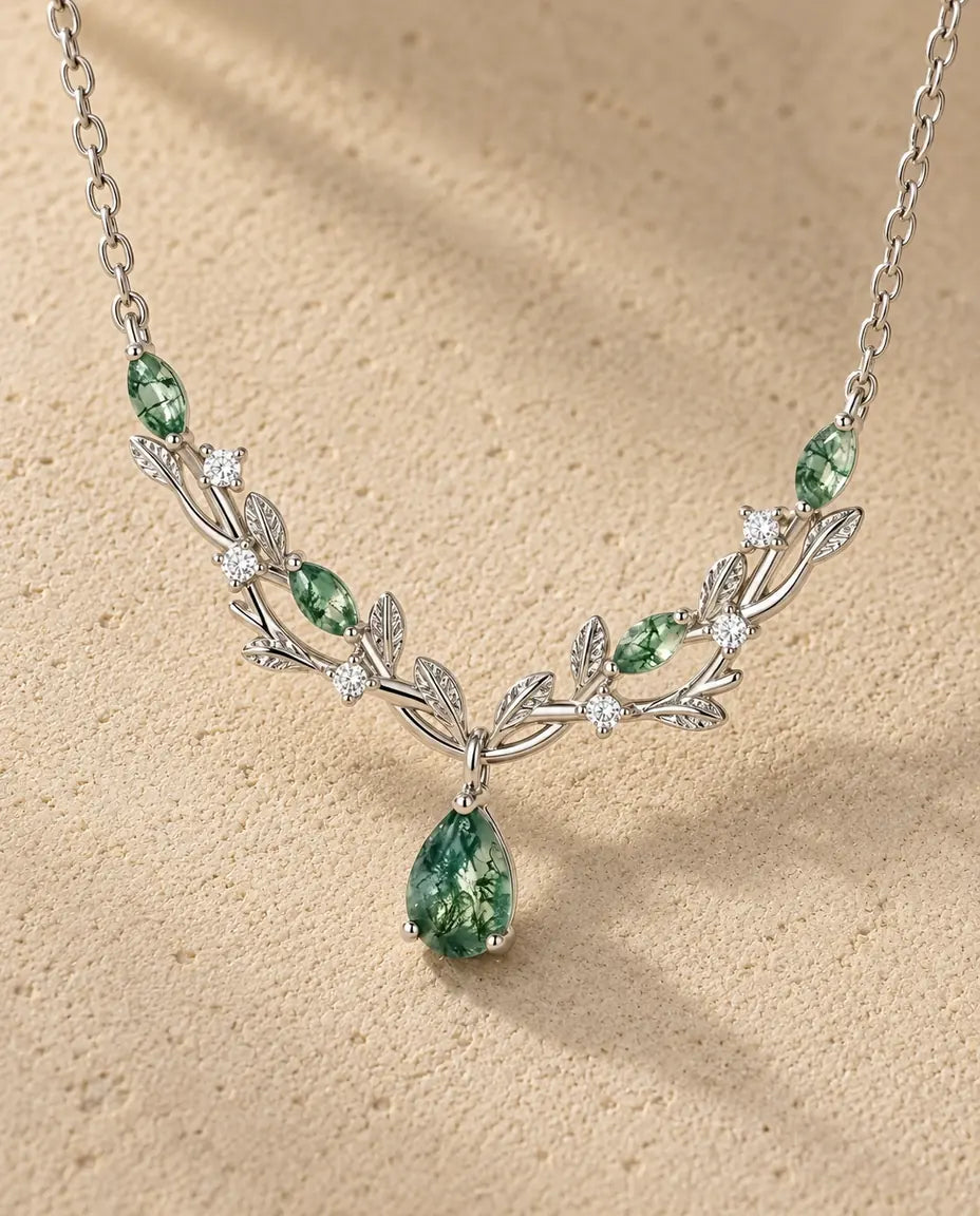Moss Agate Necklace - close-up of the gemstone