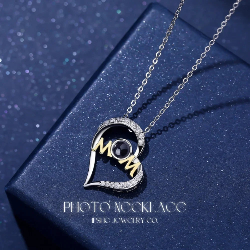 Personalised Mum Pendant Photo Necklace – Projection Necklace with Picture Inside