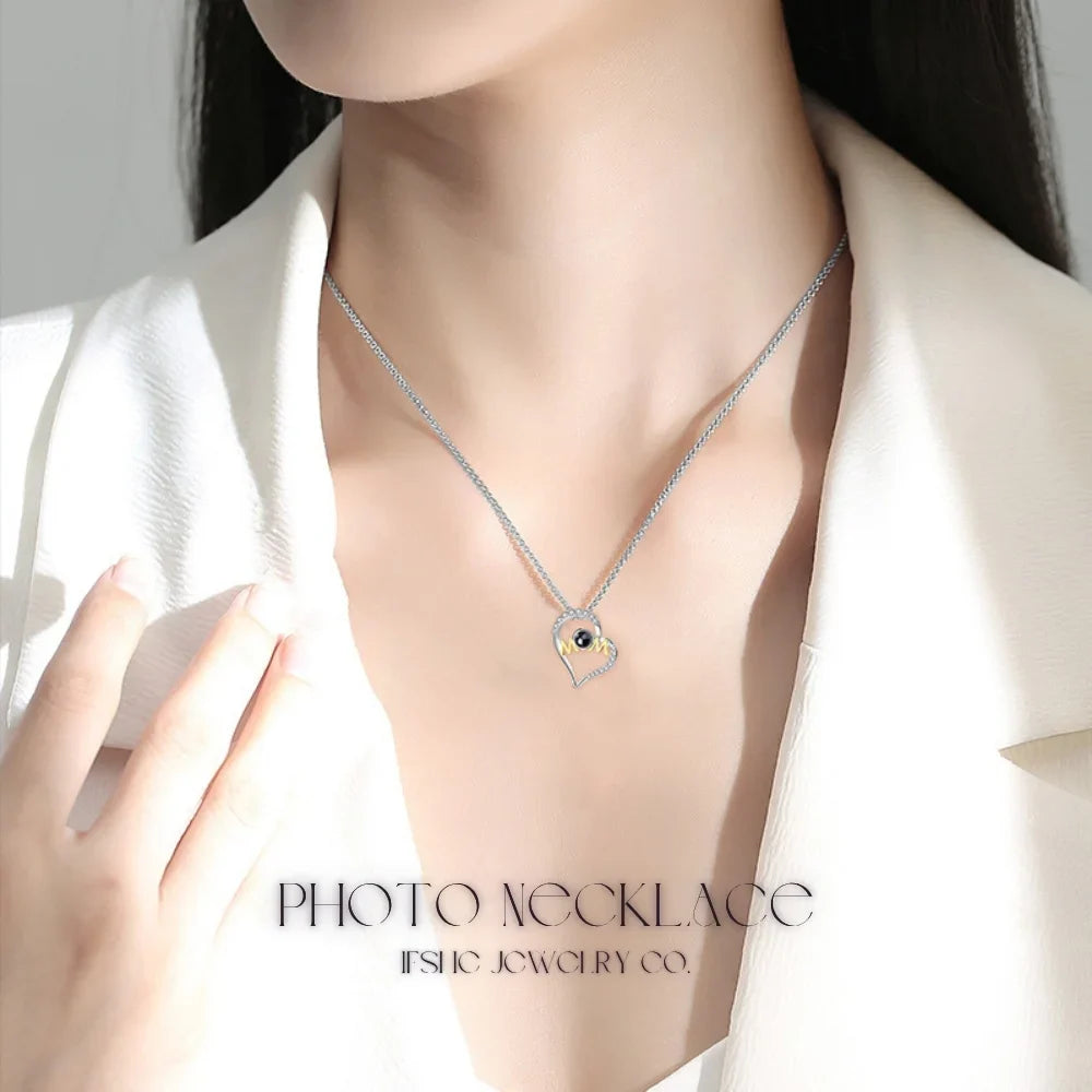 Personalised Mum Pendant Photo Necklace – Projection Necklace with Picture Inside