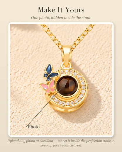 Personalization guide showing the Photo hidden inside the projection stone