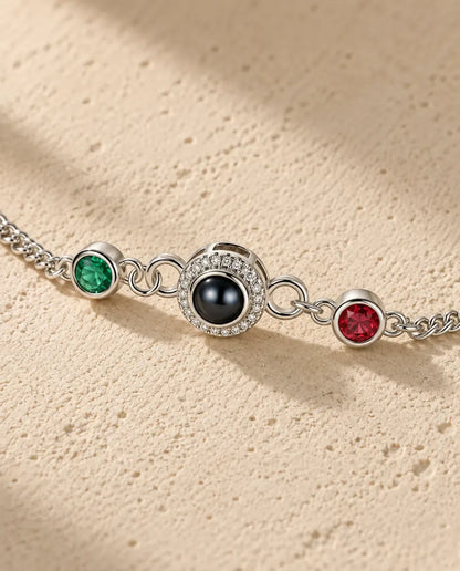 Photo Projection Bracelet with Picture Inside - close-up of the projection charm