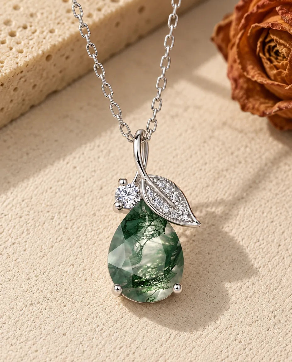 Moss Agate Necklace - front view