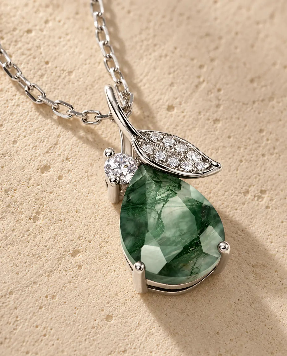 Moss Agate Necklace - close-up of the gemstone
