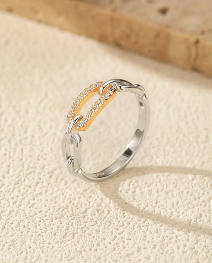 Two tone chain link ring in 925 sterling silver with a gold tone pave bar